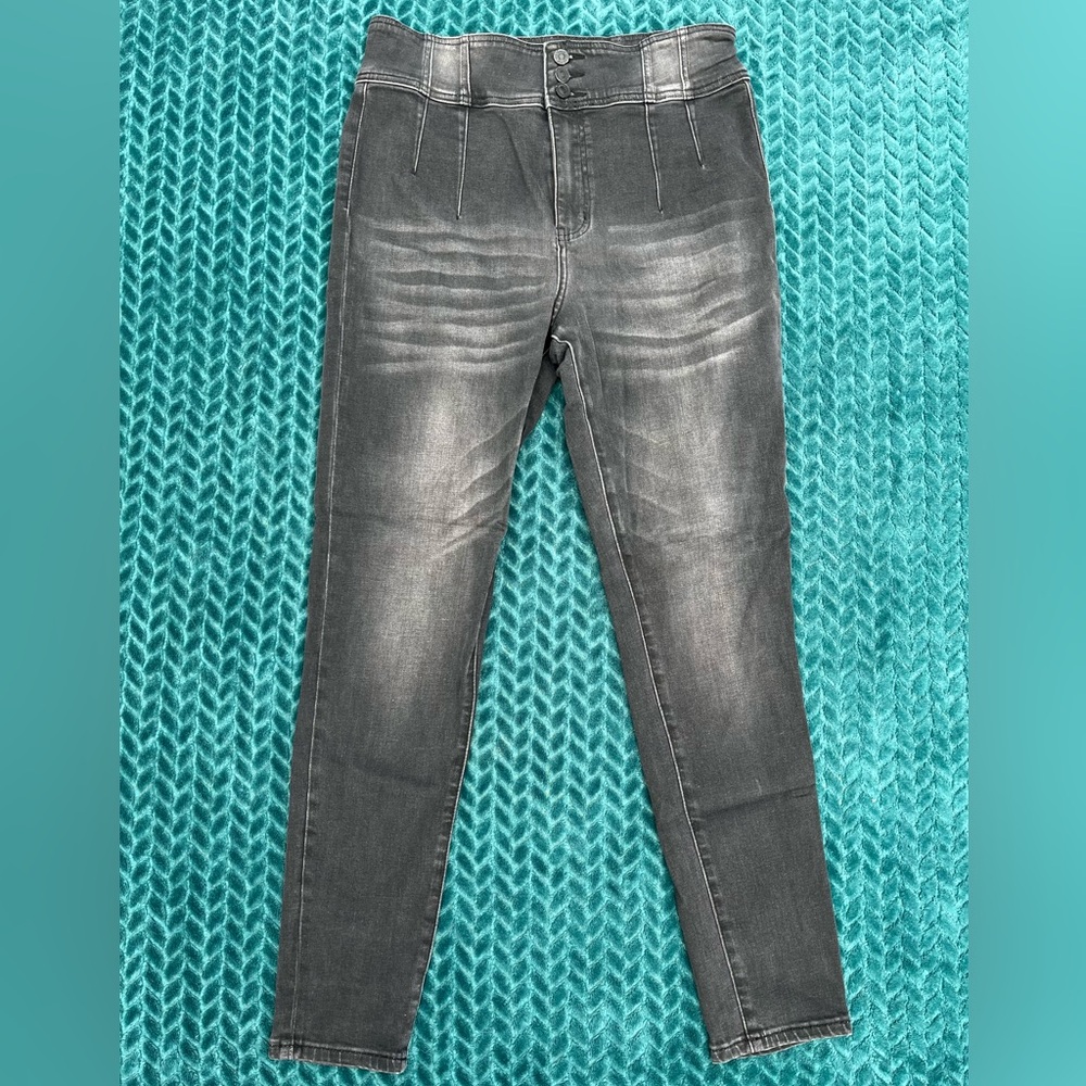 KanCan Gray Skinny Jeans Size 31